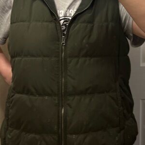 Old Navy Dark Green Puffer Vest